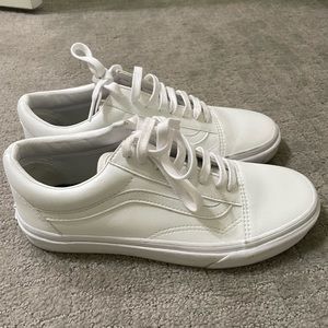 NWOT White leather old skool vans